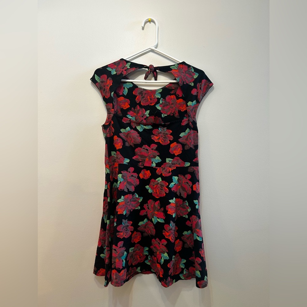 Aritzia Red and Black Fit and Flare Mini Dress - Picture 2 of 4